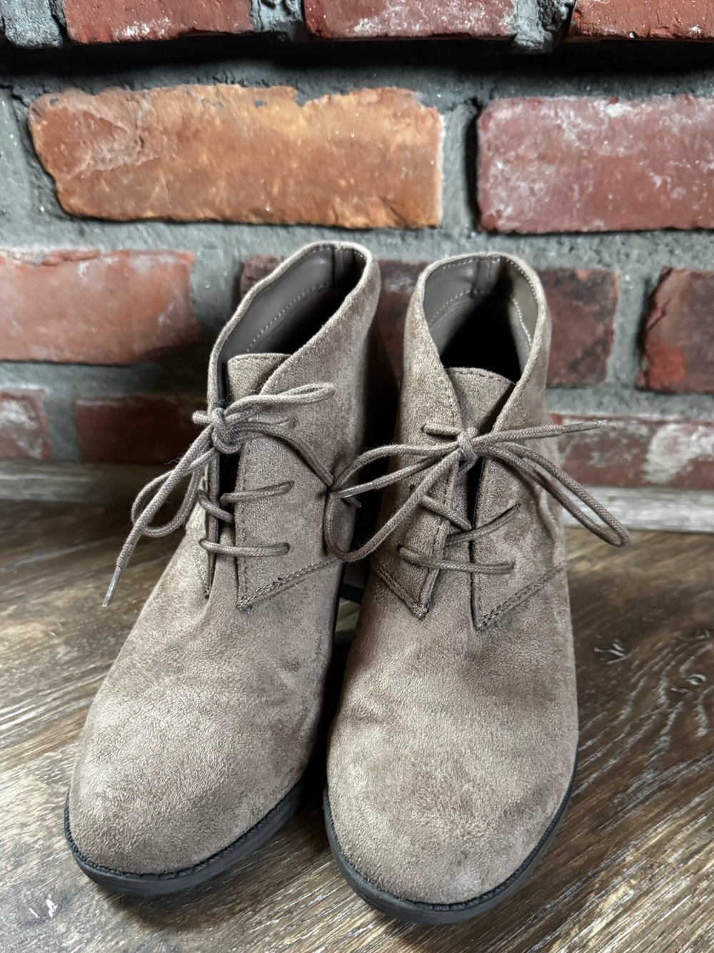 Taupe Suede Lace-Up heeled Boots
